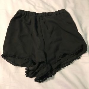 Brandy Melville black flowy shorts